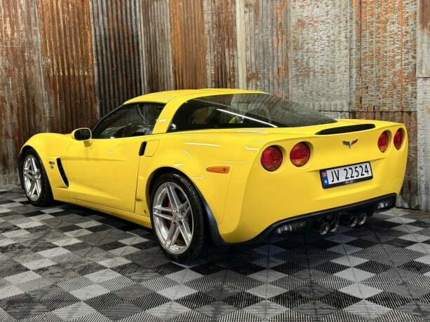 chevrolet-corvette-bensin-2006-big-9