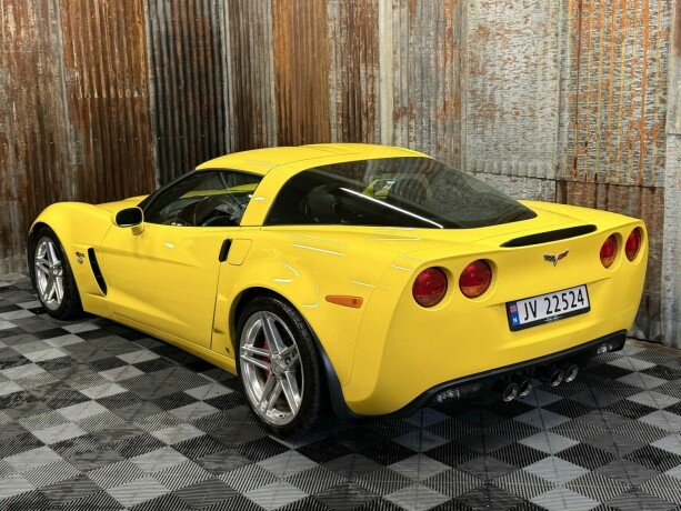 chevrolet-corvette-bensin-2006-big-10