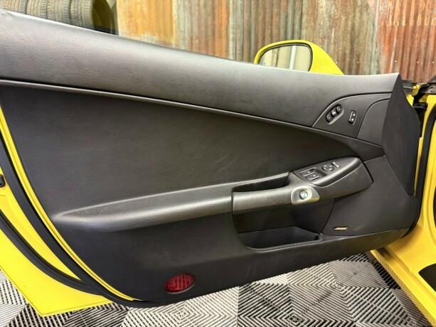 chevrolet-corvette-bensin-2006-big-26