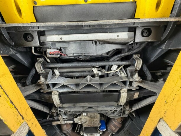 chevrolet-corvette-bensin-2006-big-46