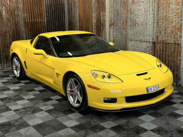 chevrolet-corvette-bensin-2006-big-1