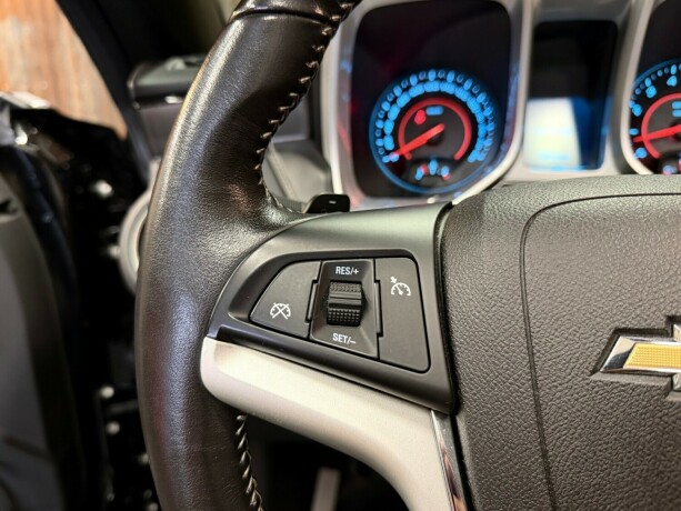 chevrolet-camaro-bensin-2012-big-30