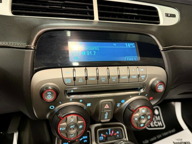 chevrolet-camaro-bensin-2012-big-34