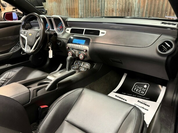 chevrolet-camaro-bensin-2012-big-38