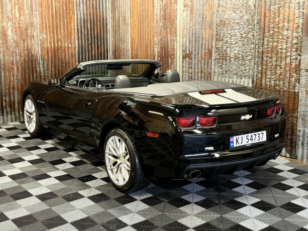 chevrolet-camaro-bensin-2012-big-12