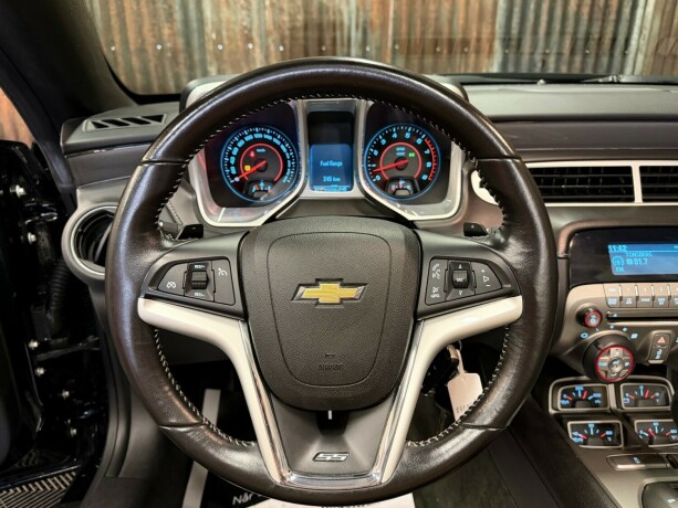 chevrolet-camaro-bensin-2012-big-29