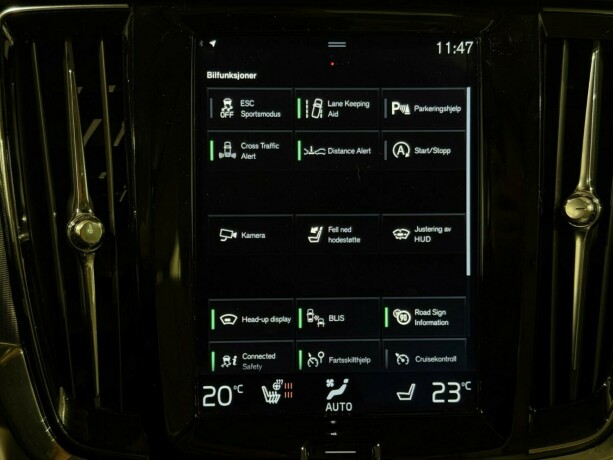 volvo-v90-cross-country-diesel-2018-big-22