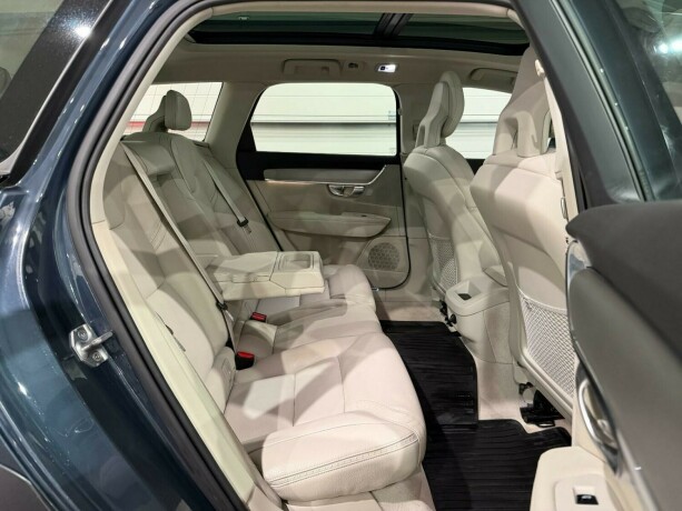 volvo-v90-cross-country-diesel-2018-big-9