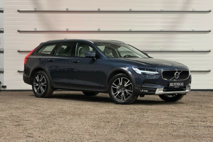 volvo-v90-cross-country-diesel-2018-big-0