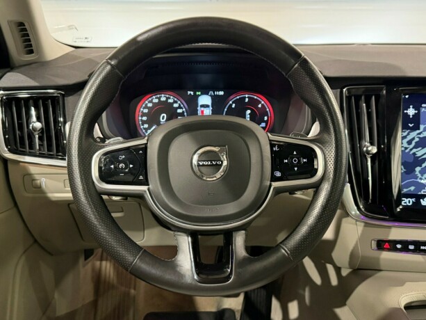 volvo-v90-cross-country-diesel-2018-big-15