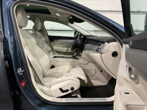 volvo-v90-cross-country-diesel-2018-big-8