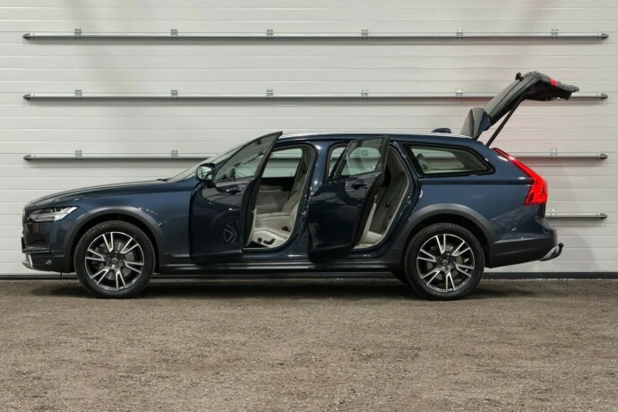 volvo-v90-cross-country-diesel-2018-big-5