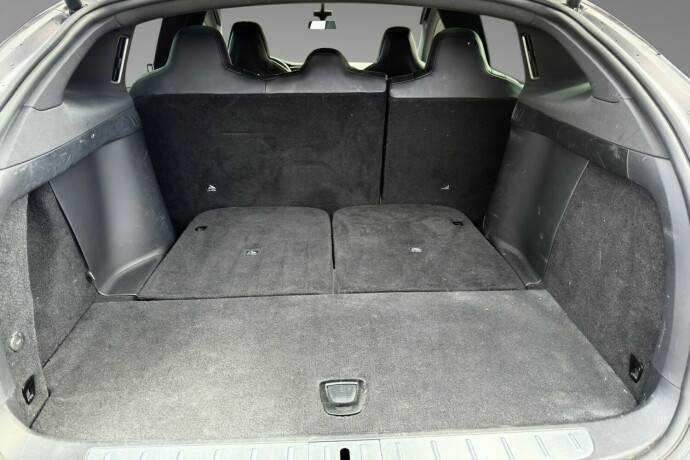 tesla-model-x-elektrisitet-2018-big-15