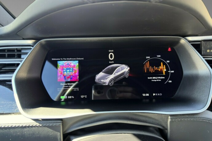 tesla-model-x-elektrisitet-2018-big-16