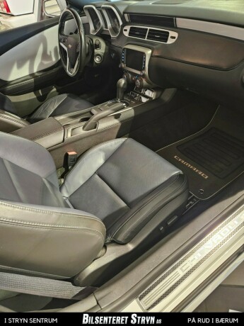 chevrolet-camaro-bensin-2014-big-13