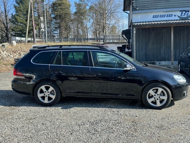 volkswagen-golf-bensin-2010-big-7