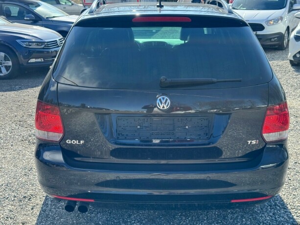 volkswagen-golf-bensin-2010-big-5