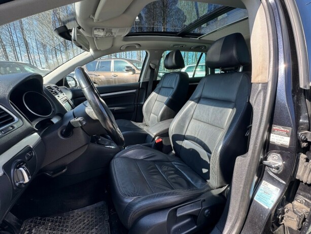 volkswagen-golf-bensin-2010-big-8