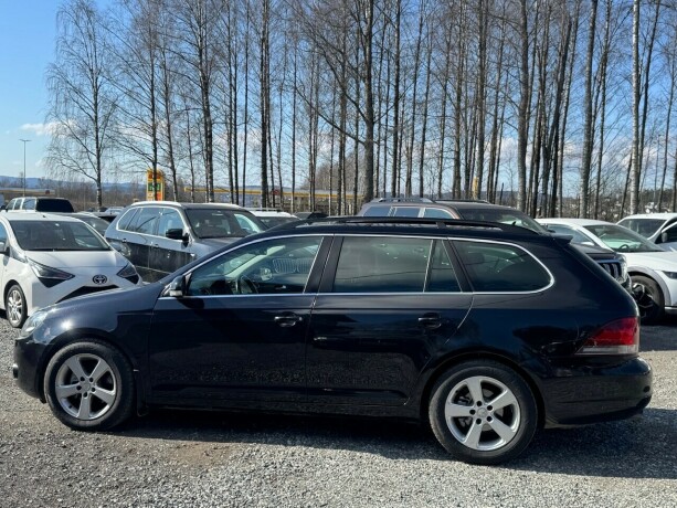 volkswagen-golf-bensin-2010-big-3