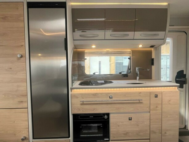 dethleffs-nomad-560-fmk-snow-hel197rsvogn-2022-big-45