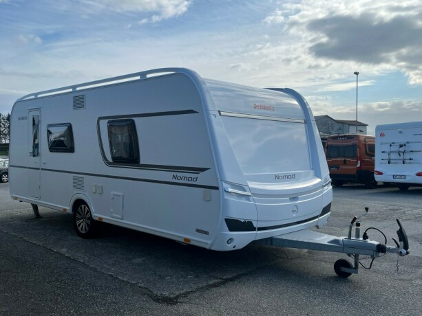 dethleffs-nomad-560-fmk-snow-hel197rsvogn-2022-big-2