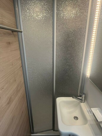 dethleffs-nomad-560-fmk-snow-hel197rsvogn-2022-big-23