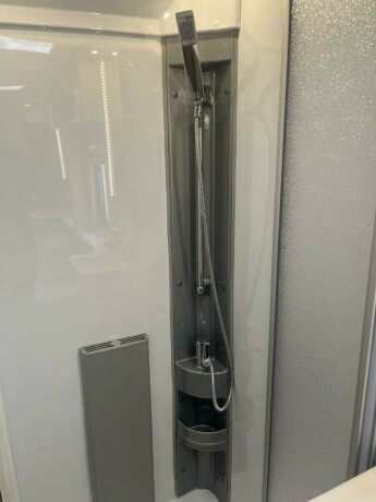 dethleffs-nomad-560-fmk-snow-hel197rsvogn-2022-big-24