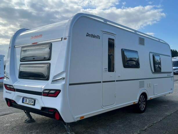 dethleffs-nomad-560-fmk-snow-hel197rsvogn-2022-big-4