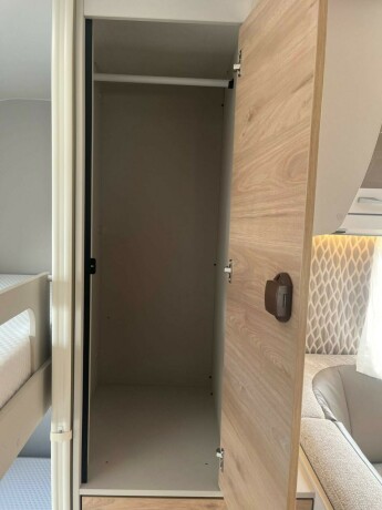 dethleffs-nomad-560-fmk-snow-hel197rsvogn-2022-big-68