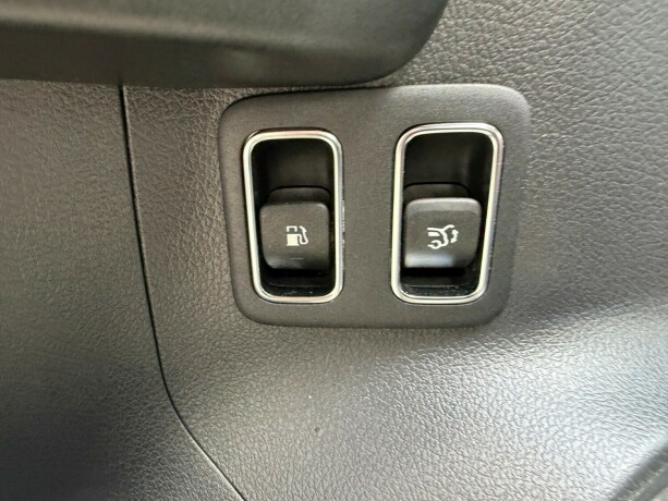 mercedes-benz-gla-elektrisitetbensin-2022-big-19