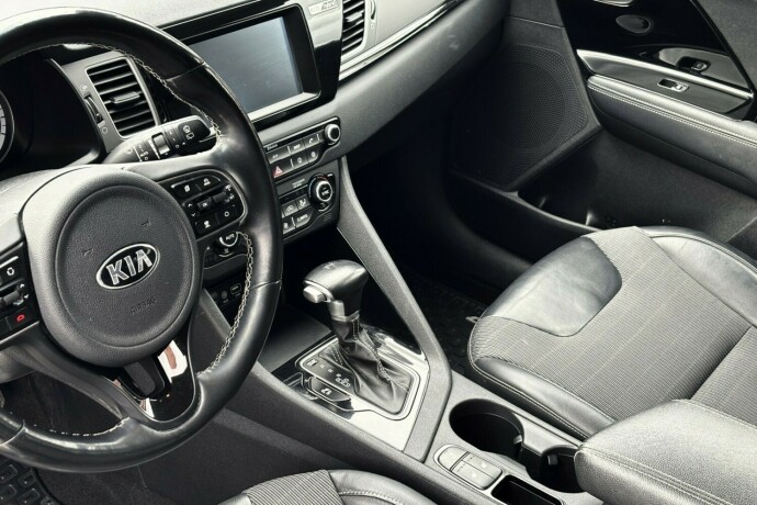 kia-niro-elektrisitetbensin-2016-big-11