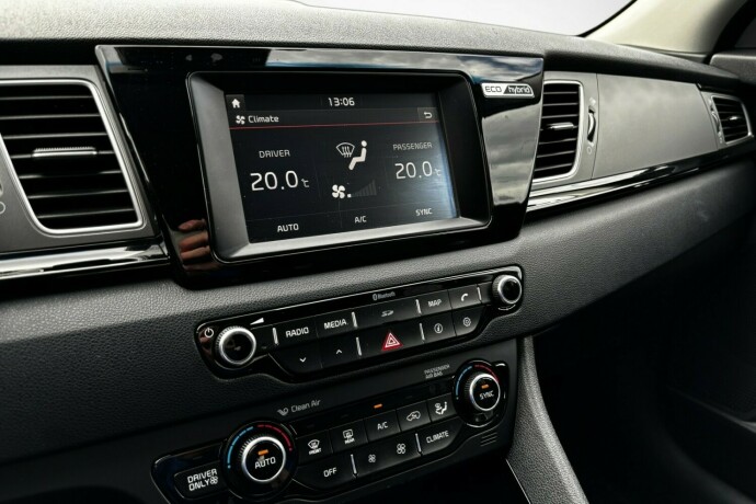 kia-niro-elektrisitetbensin-2016-big-20