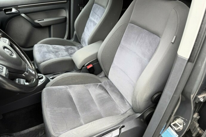 volkswagen-touran-diesel-2011-big-10