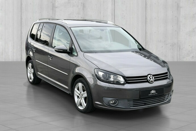 volkswagen-touran-diesel-2011-big-2