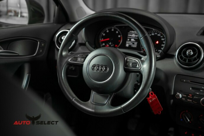 audi-a1-bensin-2011-big-19