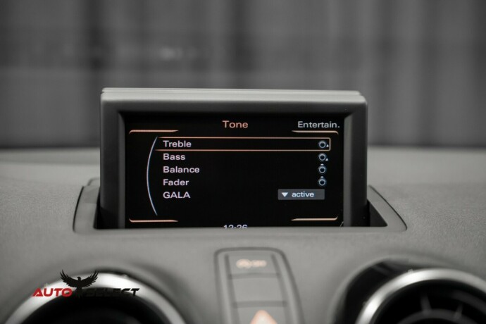 audi-a1-bensin-2011-big-30