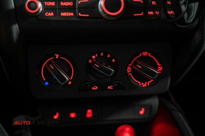 audi-a1-bensin-2011-big-25