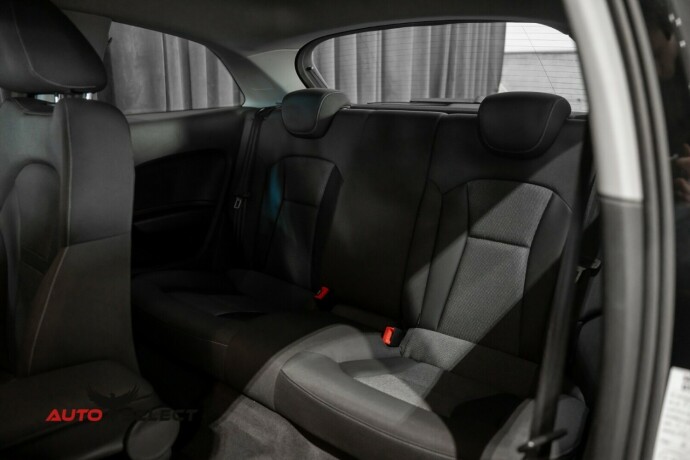 audi-a1-bensin-2011-big-13