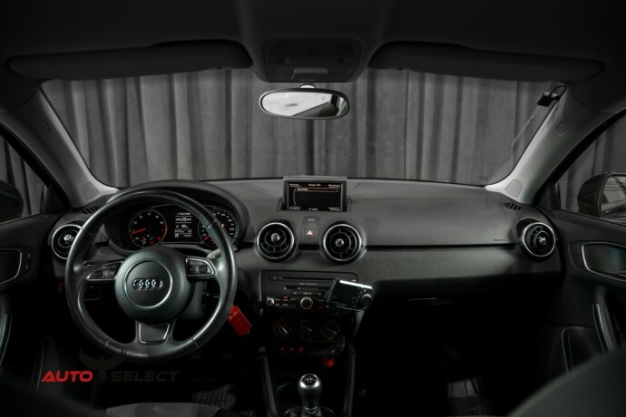 audi-a1-bensin-2011-big-18