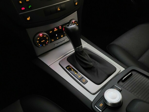 mercedes-benz-c-klasse-diesel-2011-big-21