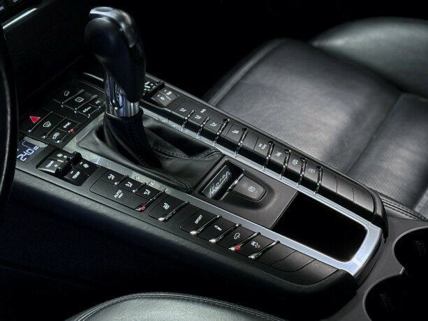 porsche-macan-diesel-2017-big-15