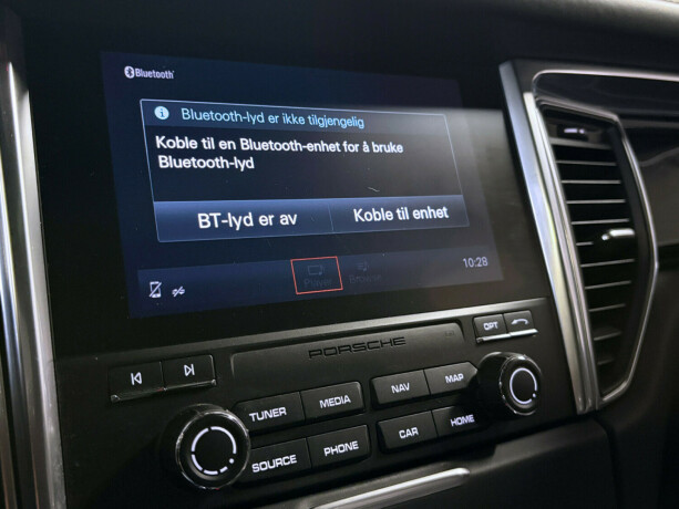 porsche-macan-diesel-2017-big-9