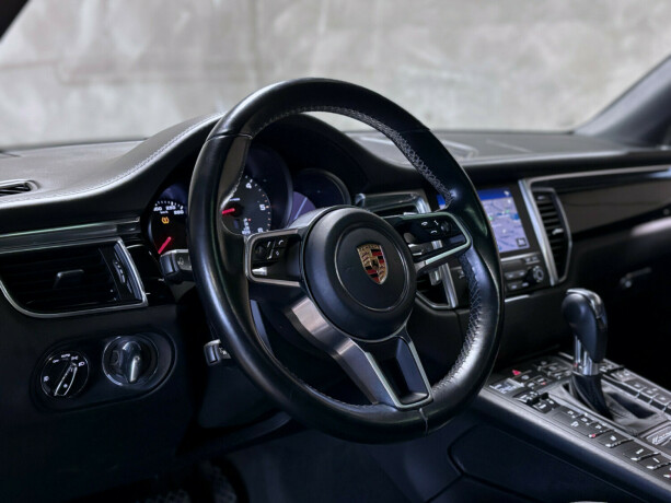 porsche-macan-diesel-2017-big-24