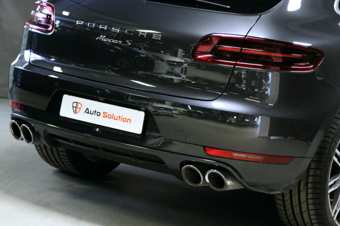 porsche-macan-diesel-2017-big-40