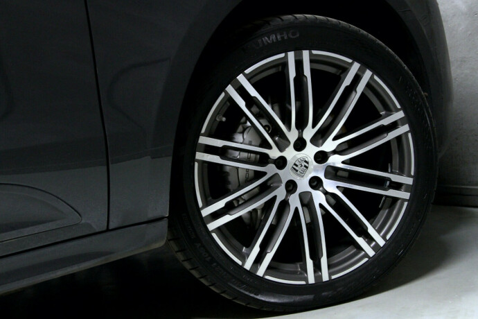 porsche-macan-diesel-2017-big-43