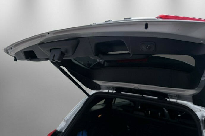 ford-focus-bensin-2019-big-9