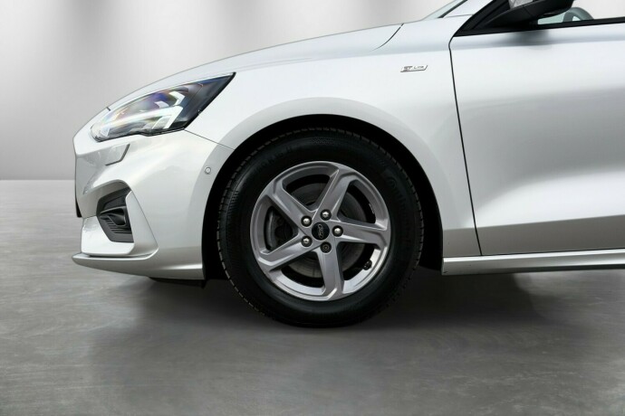 ford-focus-bensin-2019-big-11