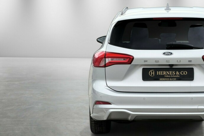 ford-focus-bensin-2019-big-7