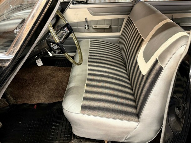 plymouth-andre-bensin-1961-big-22