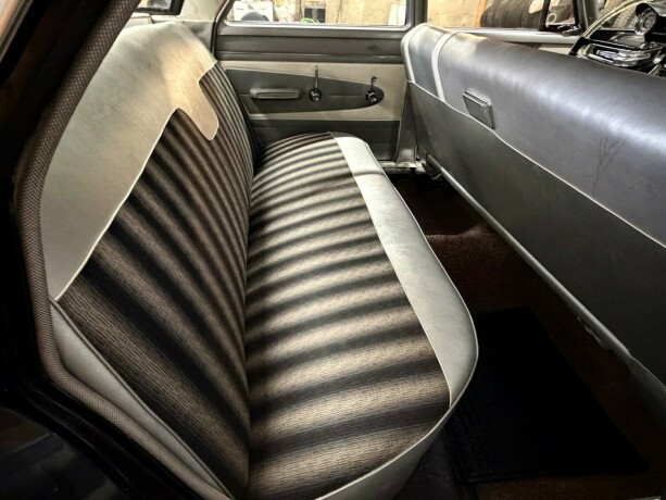 plymouth-andre-bensin-1961-big-31